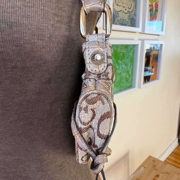 Super Cute Vintage Y2K GUESS mini shoulder bag - Picture 7 of 10